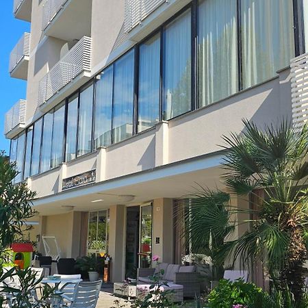 Hotel Sara*** Cesenatico Exterior foto