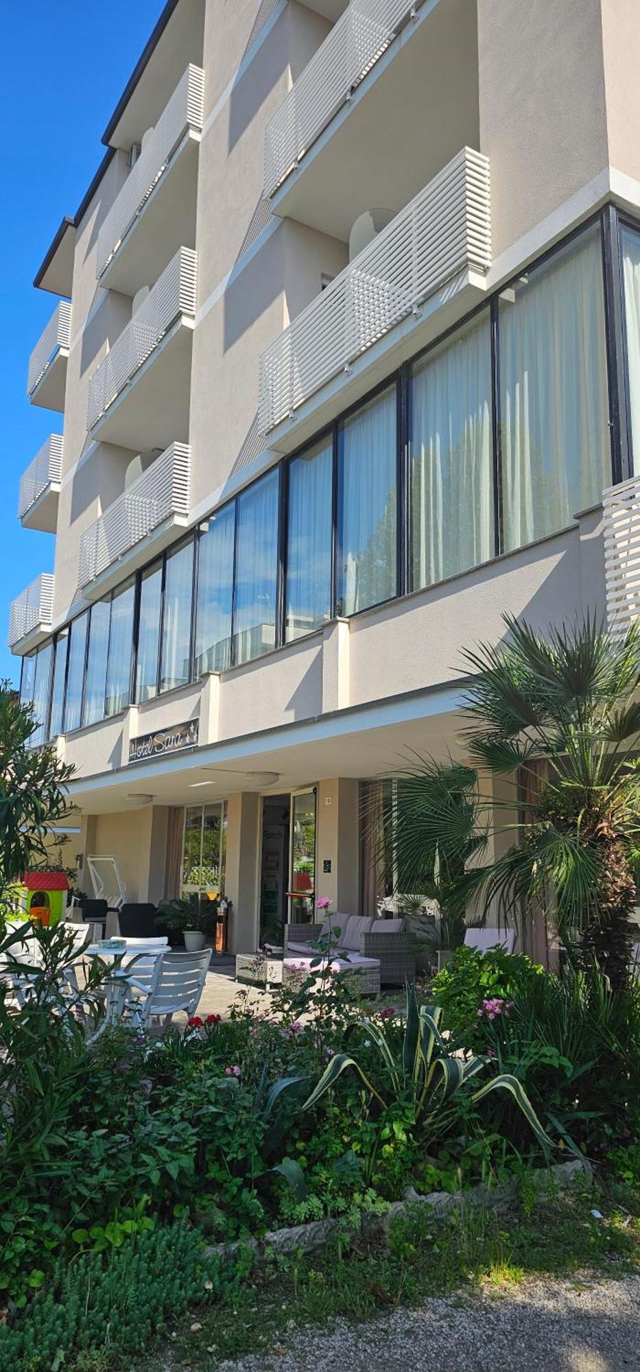 Hotel Sara*** Cesenatico Exterior foto