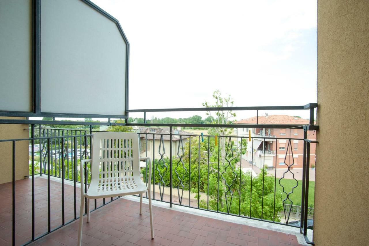 Hotel Sara*** Cesenatico Exterior foto